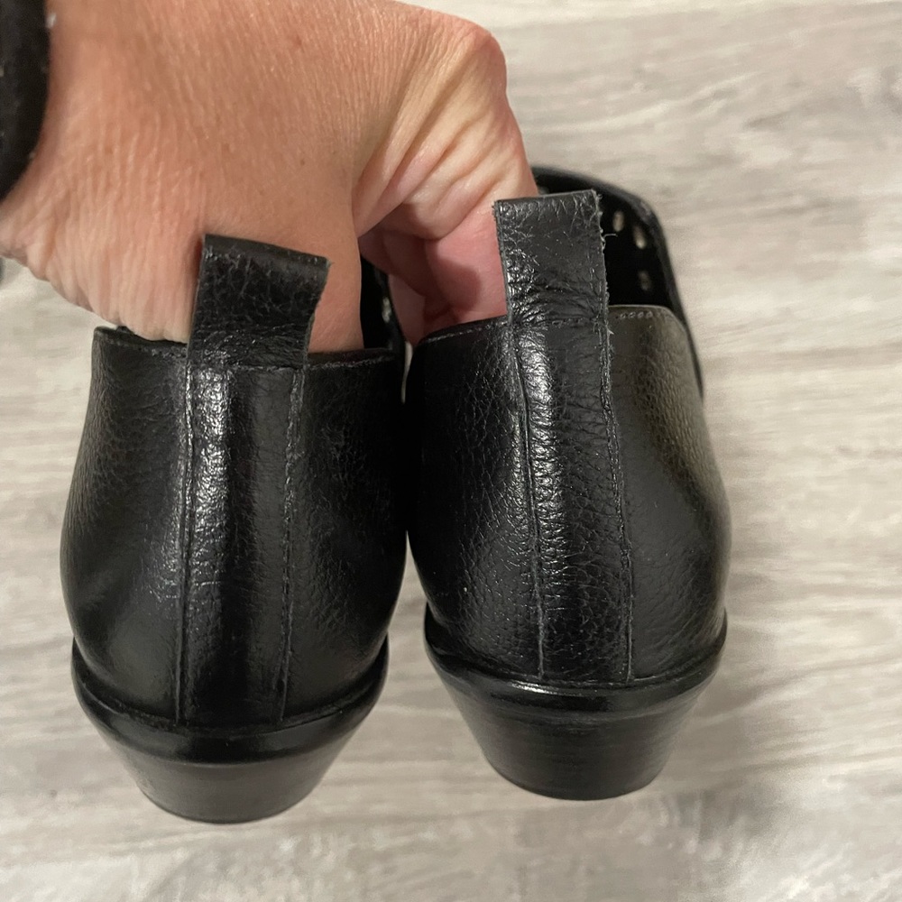 Rebecca Minkoff black leather booties - Picture 7 of 9